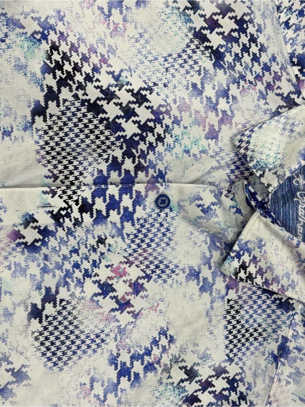Robert Graham Short Sleeve - Picture 2 of 2